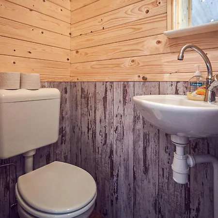 Ferienhaus Gorgeous In With View